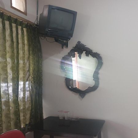 สปอต ออน 2090 รัตนา แบ็กแพกเกอร์ ชาเรียะฮ์ Hotel โปรโบลิงโก ภายนอก รูปภาพ