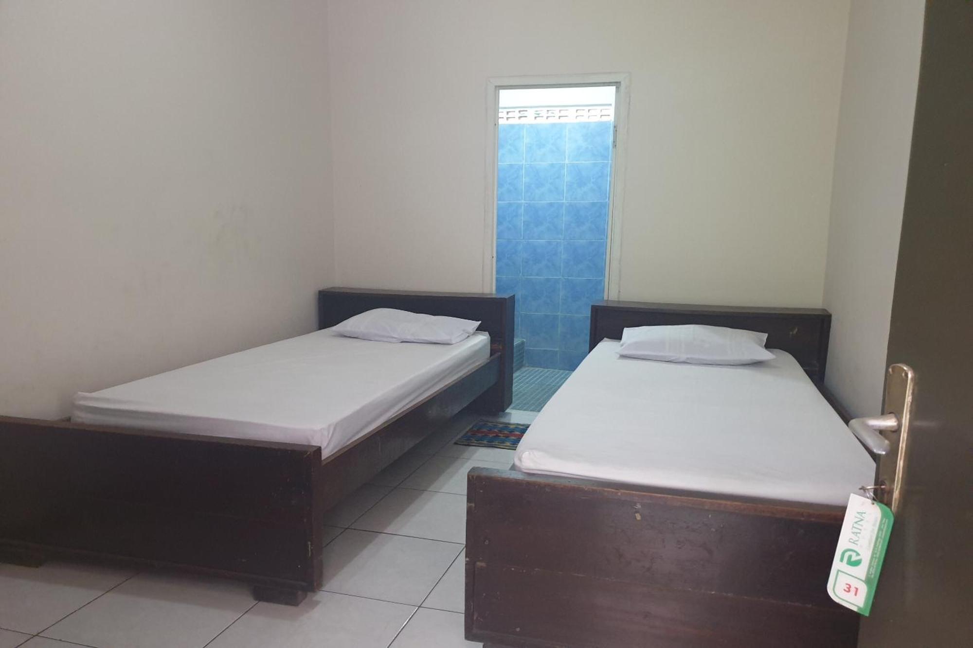 สปอต ออน 2090 รัตนา แบ็กแพกเกอร์ ชาเรียะฮ์ Hotel โปรโบลิงโก ภายนอก รูปภาพ