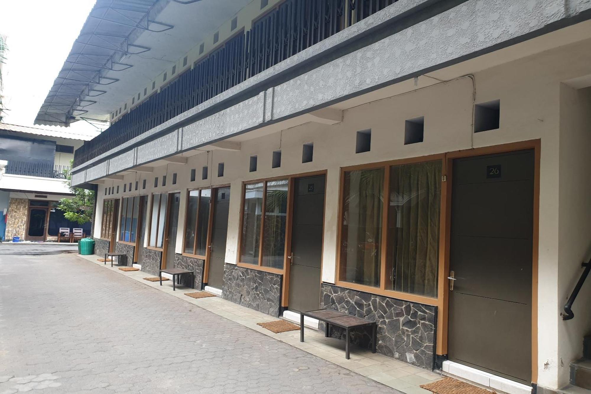 สปอต ออน 2090 รัตนา แบ็กแพกเกอร์ ชาเรียะฮ์ Hotel โปรโบลิงโก ภายนอก รูปภาพ